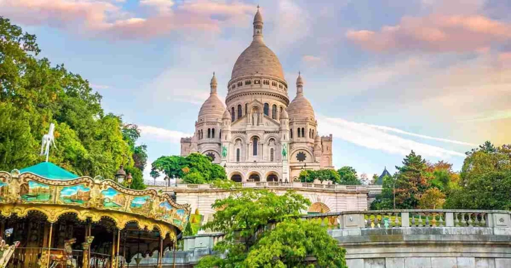 Le Sacré-Coeur situé à Paris